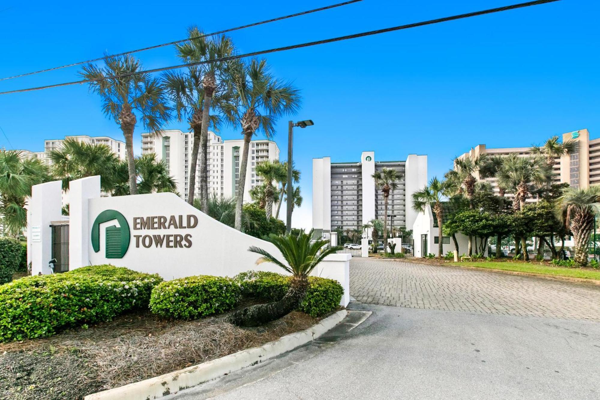Emerald Towers 0306 데스틴 외부 사진